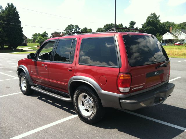 Ford Explorer SL 4x4 Regular Cab SUV