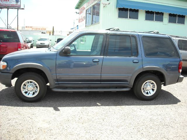 Ford Explorer 2000 photo 6