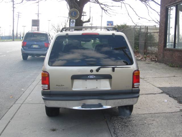 Ford Explorer 2000 photo 3