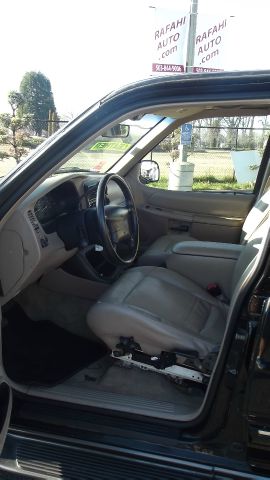 Ford Explorer SL 4x4 Regular Cab SUV