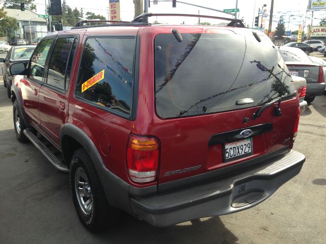Ford Explorer 2000 photo 12