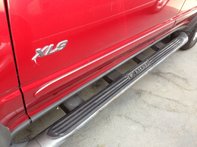 Ford Explorer 2000 photo 4