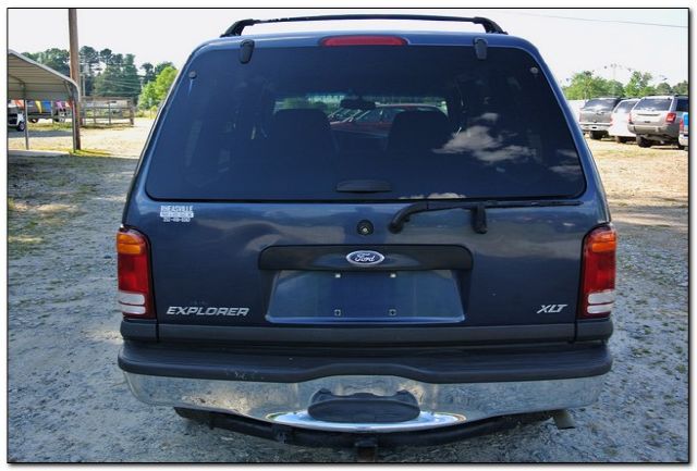 Ford Explorer 2000 photo 16