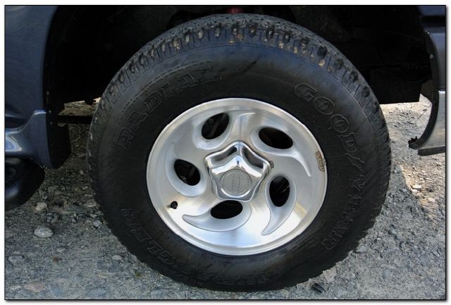 Ford Explorer 2000 photo 21