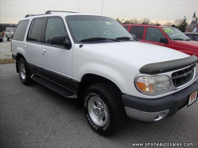Ford Explorer 2000 photo 1