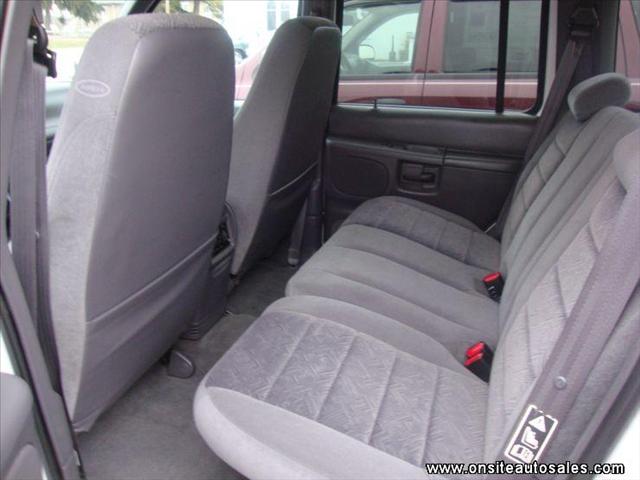 Ford Explorer 2000 photo 4