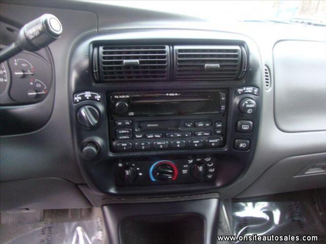 Ford Explorer 2000 photo 5