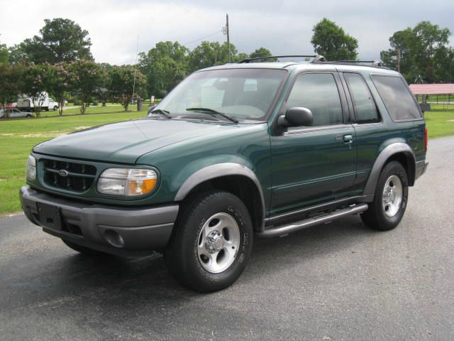 Ford Explorer 2000 photo 3