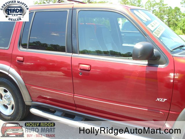 Ford Explorer 2000 photo 3