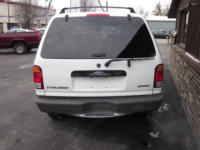 Ford Explorer 2000 photo 1