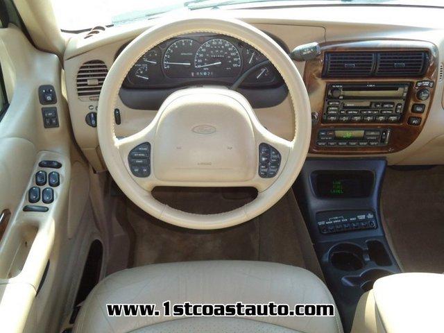 Ford Explorer 2000 photo 4