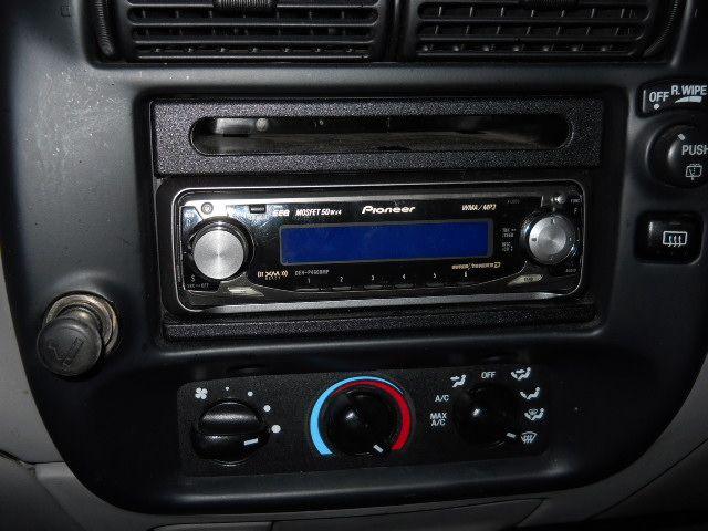 Ford Explorer 2000 photo 4