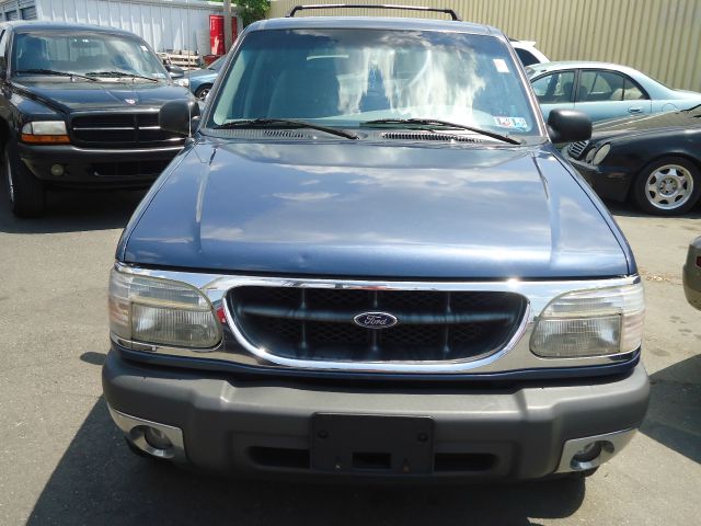 Ford Explorer 2000 photo 5