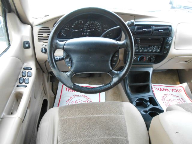 Ford Explorer 2000 photo 3