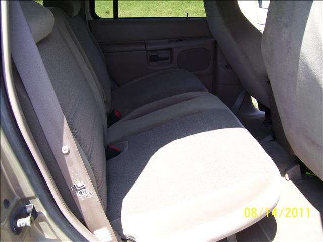 Ford Explorer 2000 photo 5