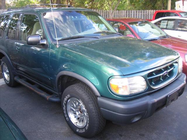 Ford Explorer 2000 photo 1