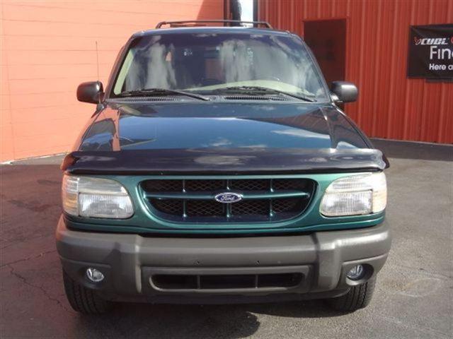 Ford Explorer 2000 photo 4