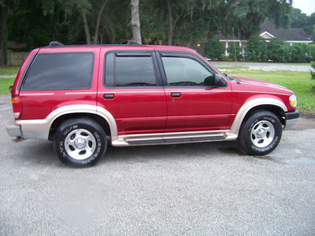 Ford Explorer 2000 photo 1