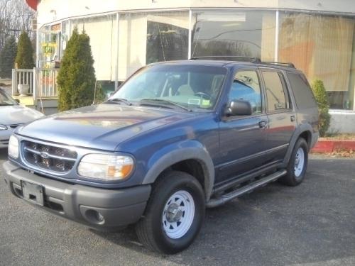 Ford Explorer 2000 photo 1
