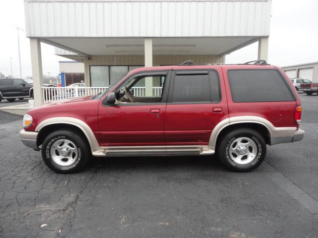 Ford Explorer 2000 photo 1