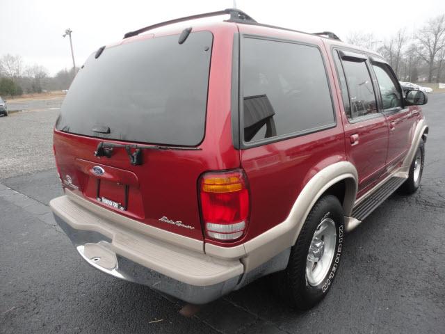 Ford Explorer 2000 photo 3