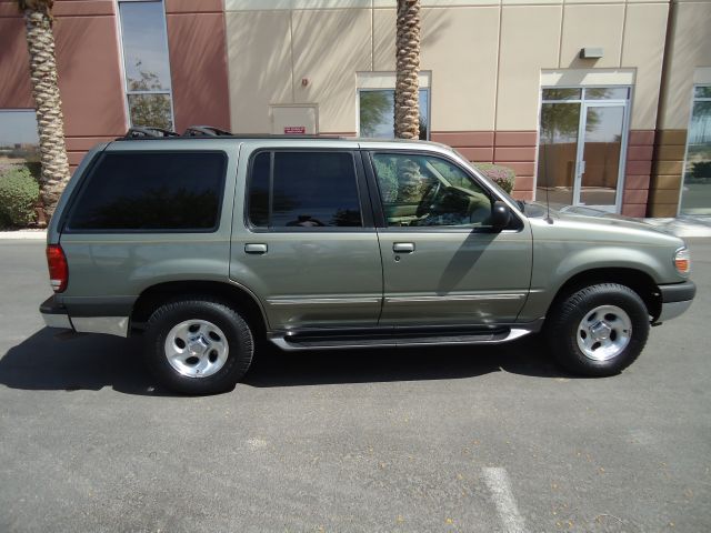 Ford Explorer 2001 photo 46