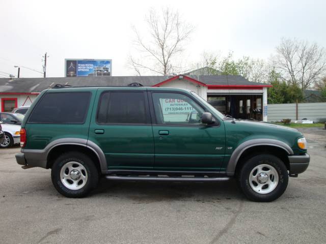 Ford Explorer 2001 photo 3