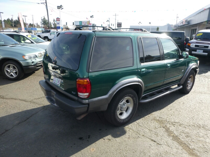 Ford Explorer 2001 photo 3
