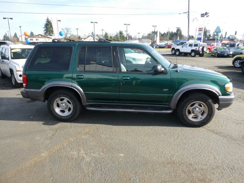 Ford Explorer 2001 photo 4