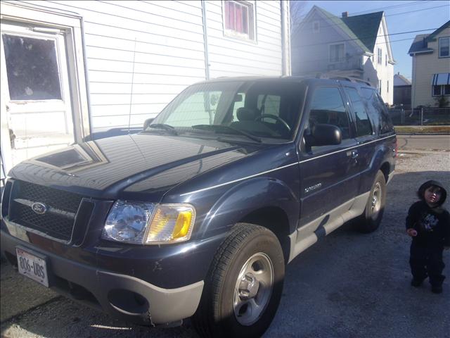 Ford Explorer 2001 photo 1