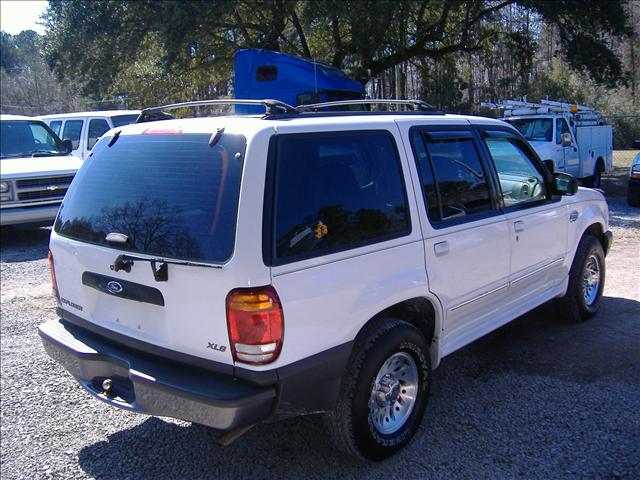 Ford Explorer 2001 photo 5