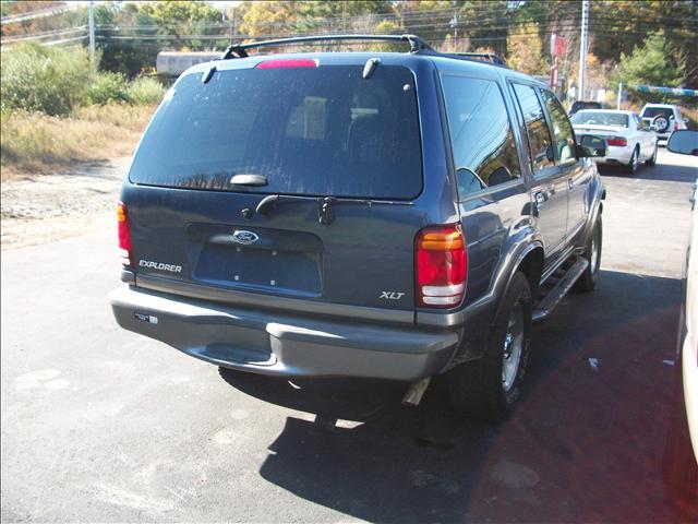 Ford Explorer 2001 photo 3
