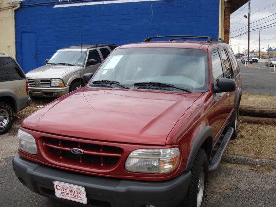 Ford Explorer Sport 4WD Sedan