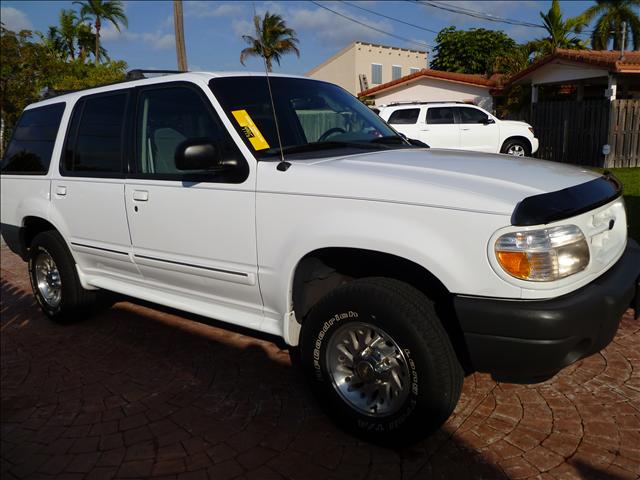 Ford Explorer 2001 photo 5