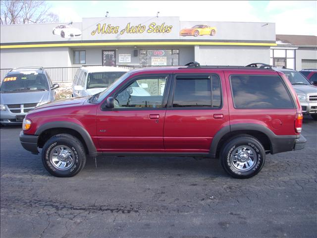 Ford Explorer XLS Sport Utility