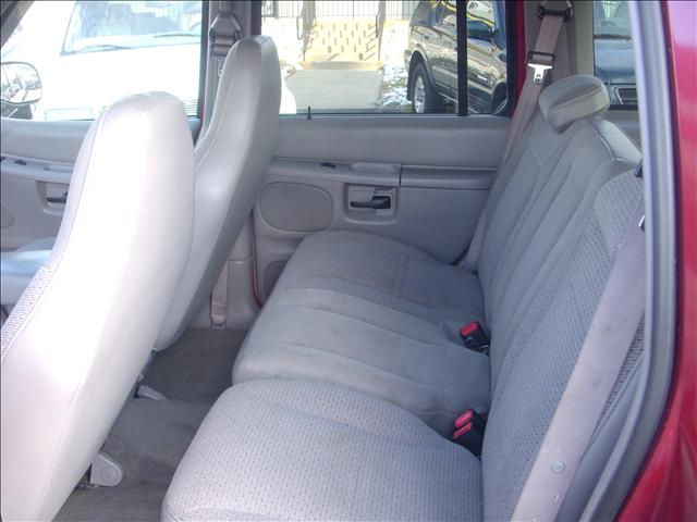Ford Explorer 2001 photo 5