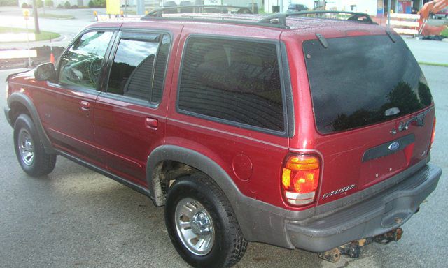 Ford Explorer 2001 photo 3