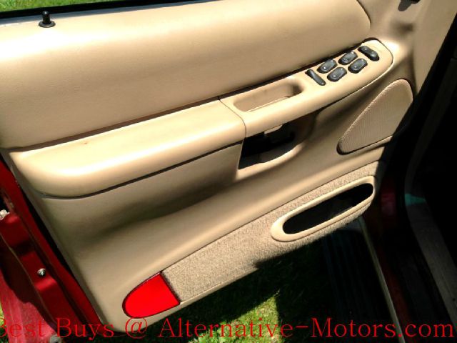 Ford Explorer 2001 photo 12