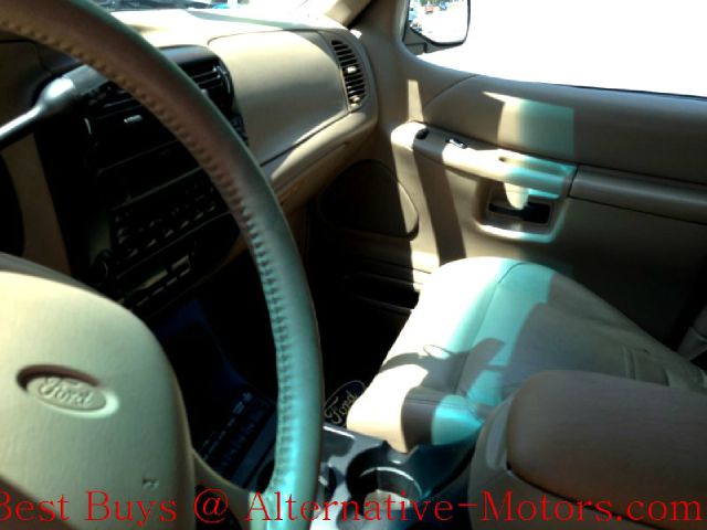 Ford Explorer 2001 photo 19