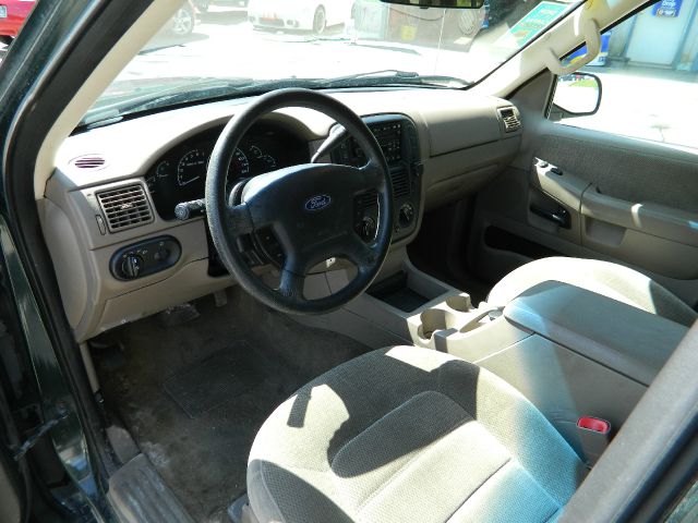 Ford Explorer 2002 photo 14