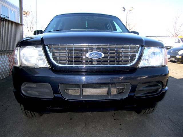 Ford Explorer 2002 photo 1