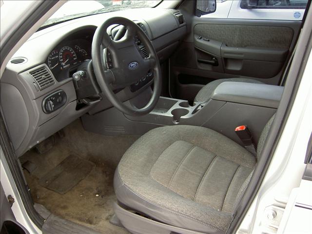 Ford Explorer 2002 photo 1