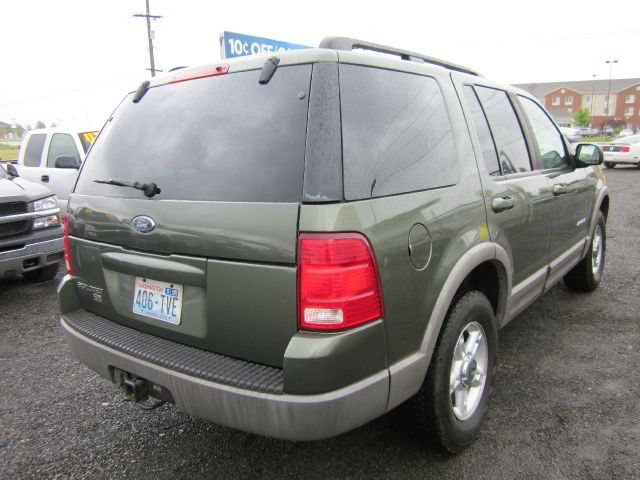 Ford Explorer 2002 photo 2