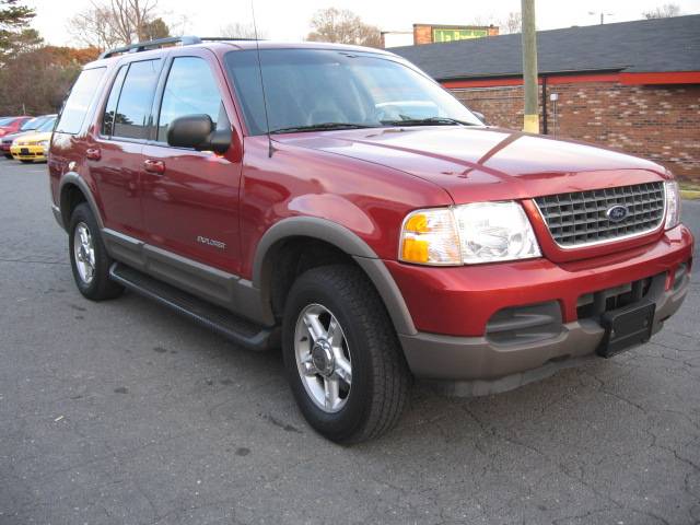 Ford Explorer 2002 photo 1