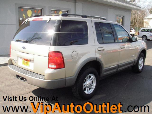 Ford Explorer 2002 photo 2