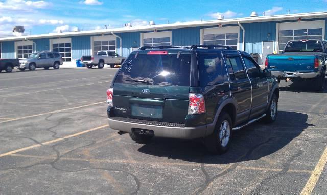 Ford Explorer 2002 photo 3
