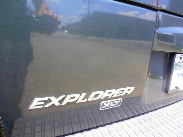 Ford Explorer 2002 photo 6