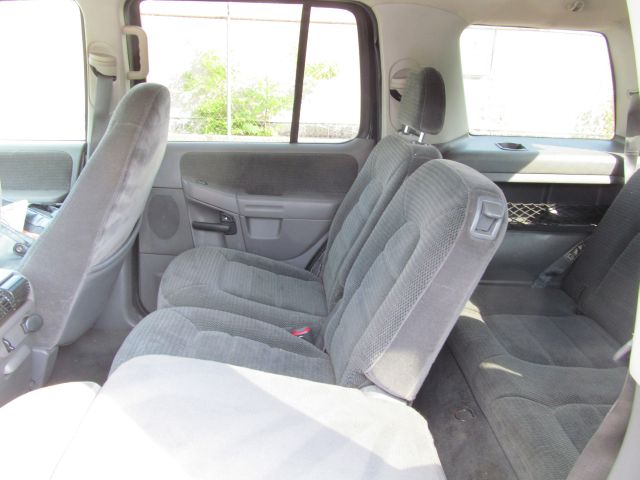 Ford Explorer 2002 photo 5
