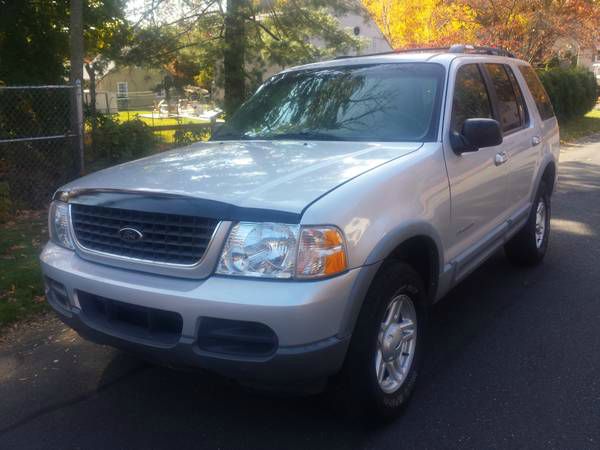 Ford Explorer 2002 photo 1