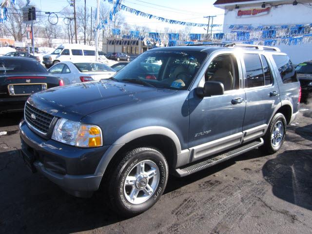 Ford Explorer 2002 photo 2